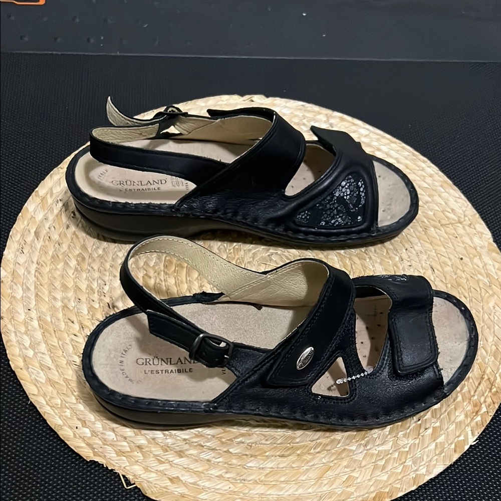 Grunland Genuine Leather Italy Made Women's Black Velcro Sandals Size 38